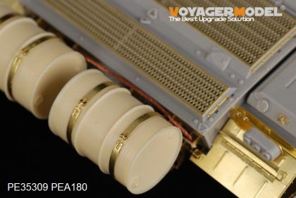 1:35 Chinese PLA 200L Fuel Drum Set