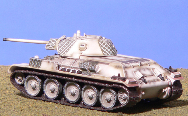 Dragon Models 1:72 Armor Collector Series 60135 KMDB T-34 Display Model Soviet Army 1st Guards Tank Bgd, Moscow, USSR, 1942, (mod 1941)