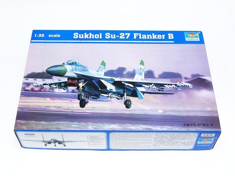 1:32 Sukhoi Su-27 Flanker B