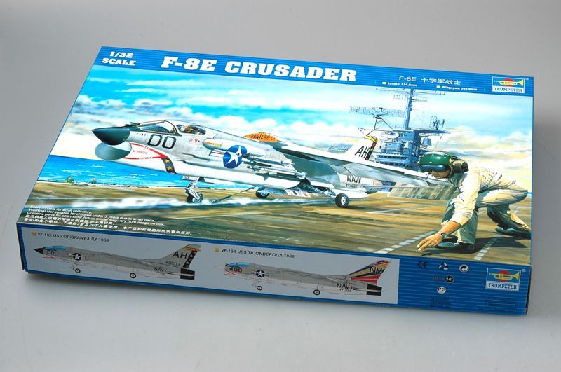 1:32 F-8E Crusader