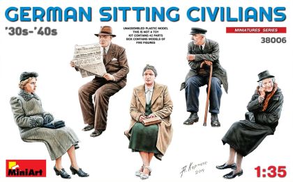 1:35 German Sitting Civilians '30s-'40s