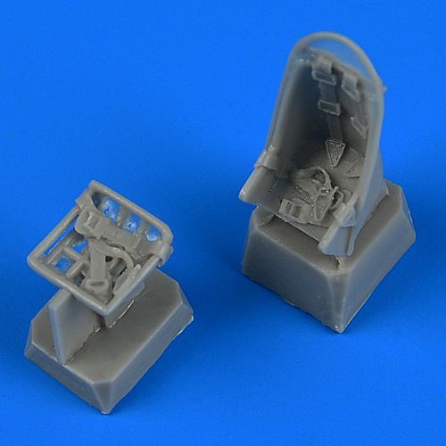 1:72 Ju 87 Stuka seats with safety betls