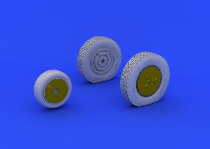 1:48 P-39 wheels late