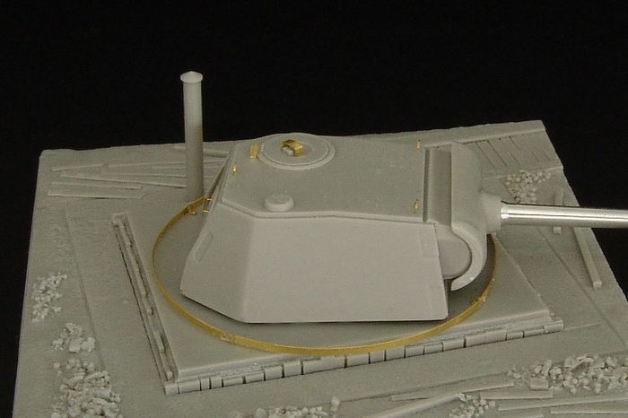 1:72 Pantherturm I in firing position