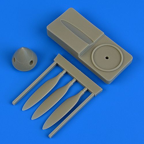 1:48 P-40B/C Warhawk Propeller w/Tool