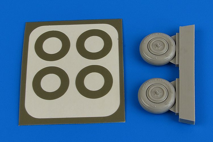1:48 Yak-3 wheels & paint masks