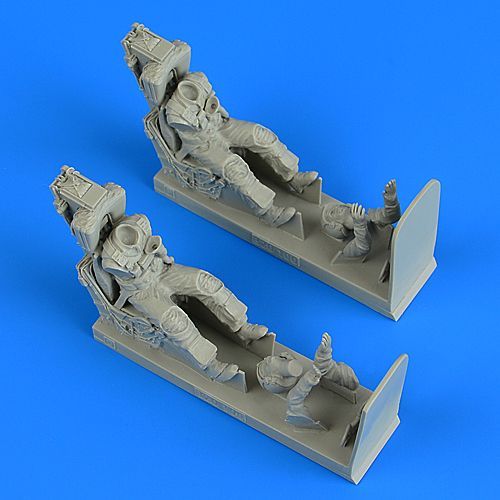 1:32 US Navy Pilot & Operator with ej. seats for F-4B/N/J/S Phantom II