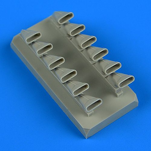 1:32 Spitfire Mk. IX exhaust -fishtail