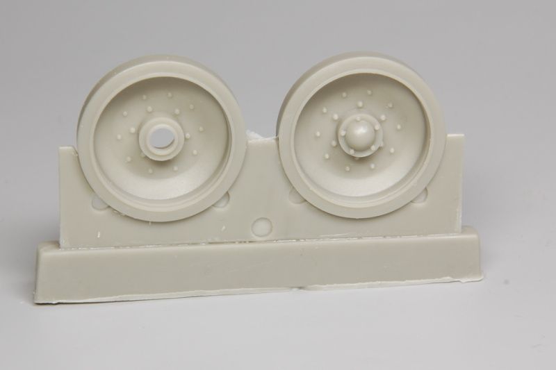 1:35 T-34 wheels (ver.1) - complete for one tank