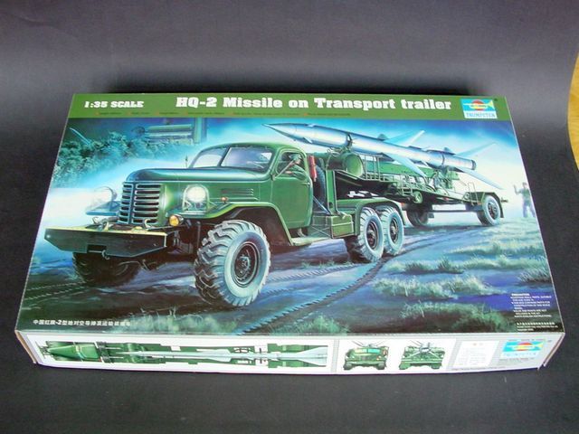 1:35 HQ-2 Missile on Transport trailer
