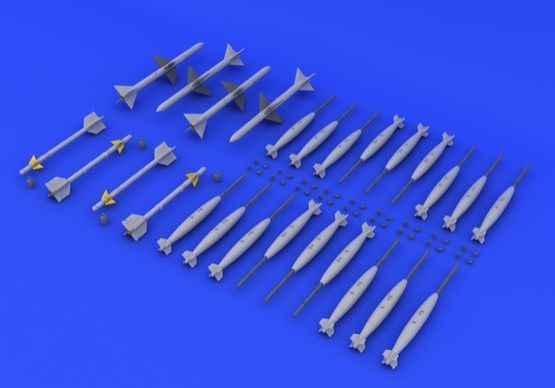 1:72 F-4 armament