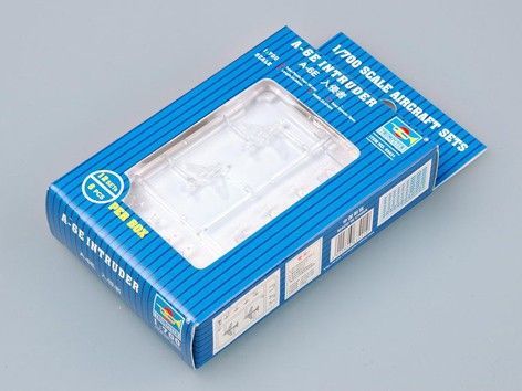 1:700 A-6E INTRUDER