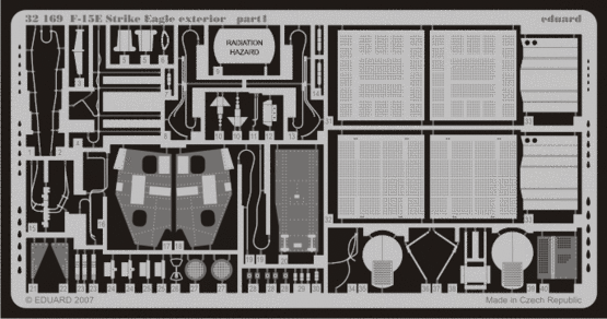 1:32 F-15E exteriér
