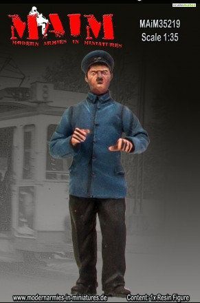 1:35 Tramcar Driver (for Miniart)