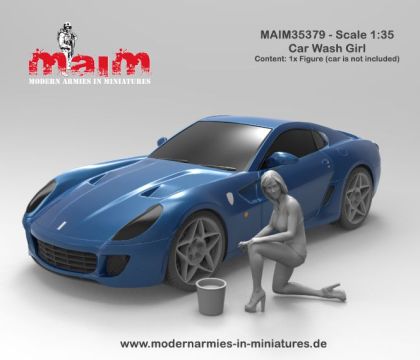 1:35 Car Wash Girl - kneeling with Sponge