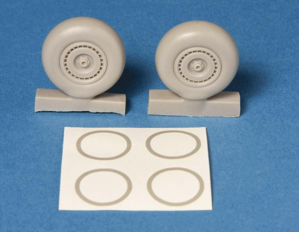 1:48 Do-217 Main wheels & mask