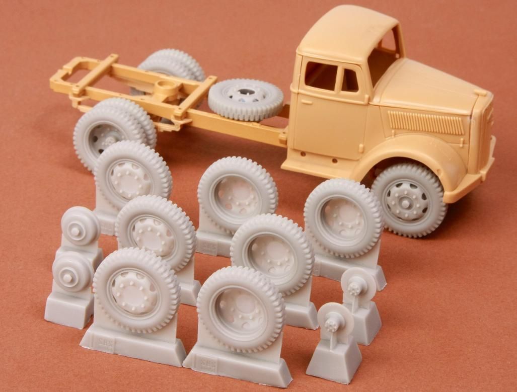 1:48 Kfz.385 wheel set (late 8-bolt type)