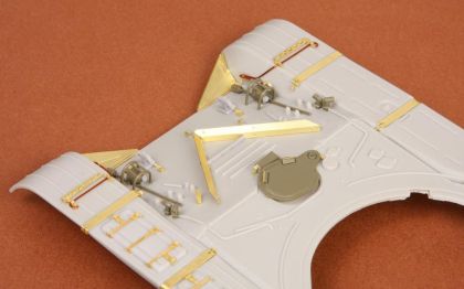 1:35 T-72M early front hull armour set