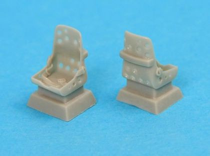 1:48 Mitsubishi A6M Zero seats