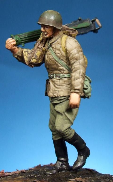 1:35 Soviet Machine Gunner
