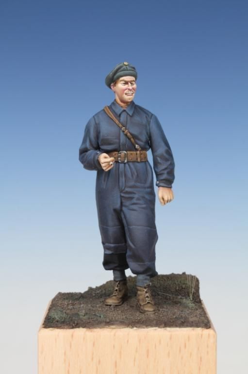 1:35 Swedish Tank Crewman WW II era