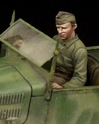 1:35 Hungarian driver for 508 CM Coloniale WW II
