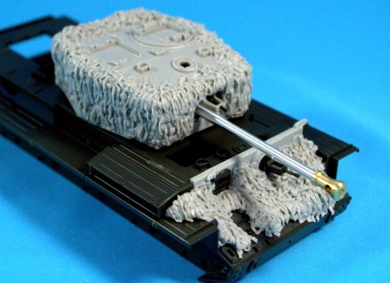 1:35 A27 “Cromwell” Turret&hull with “Hessian net”