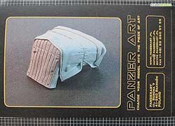 1:35 Opel Omnibus engine deck with canvas cover (Roden)