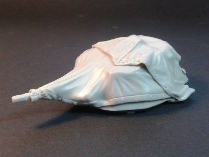 1:35 Panhard 178 turret with Zeltbahn camouflage net