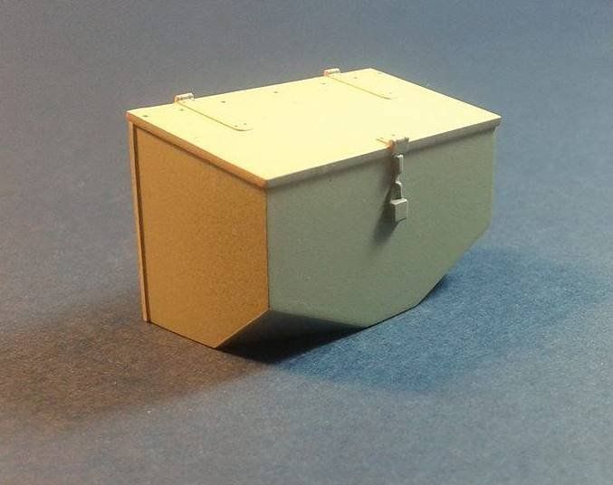 1:35 Stowage bin for Churchill Tanks