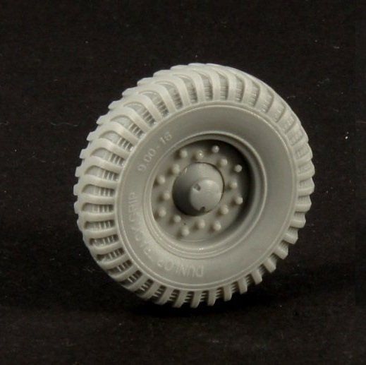 1:35 Road wheels for AC “Otter” (Dunlop)