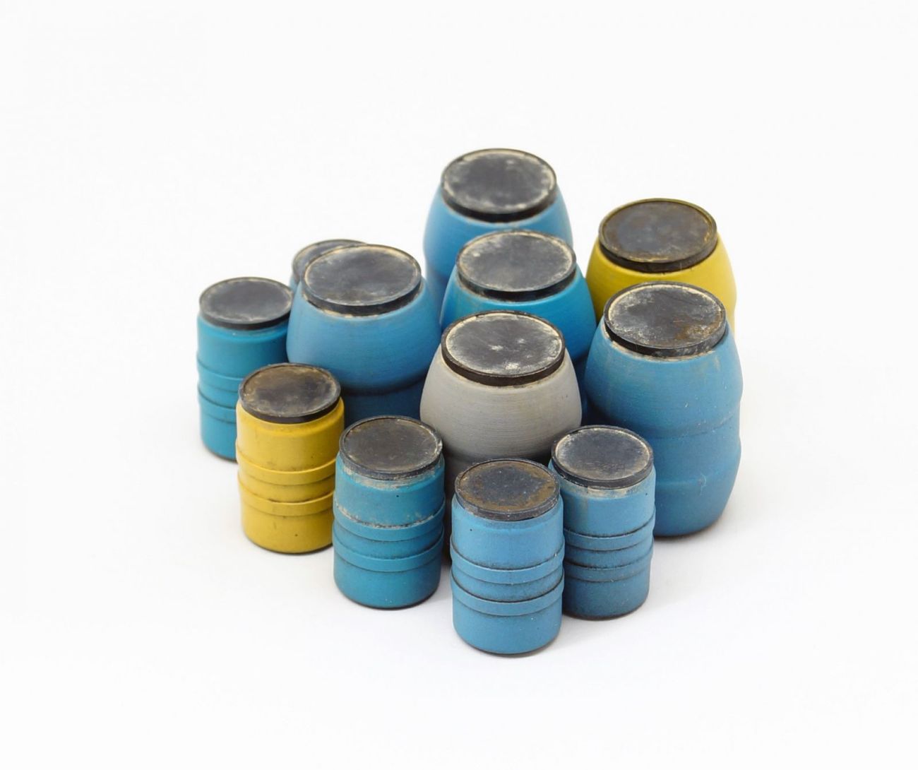 1:35 Modern plastic barrels (200&50l)