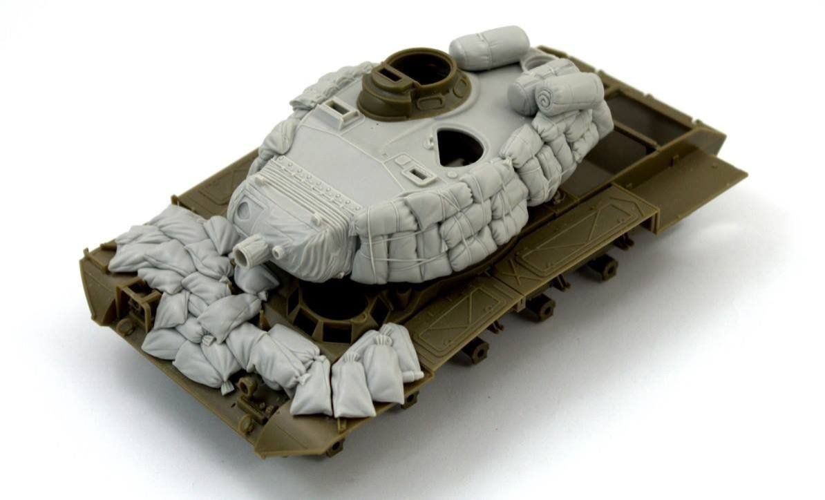 1:35 M-41 “Walker Bulldog” with sandbags armor