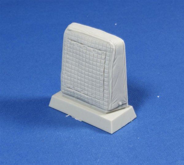 1:35 Cooler mask with Canvas Cover for Sd.Kfz 9 