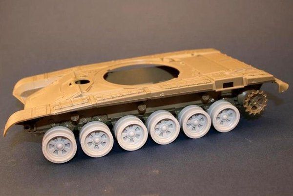 1:35 Road Wheels for T-72/90 MBT Tanks