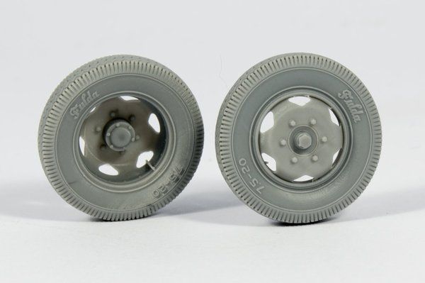 1:35 Mercedes 1500 Late 6 holes Road wheels (Commercial pattern)
