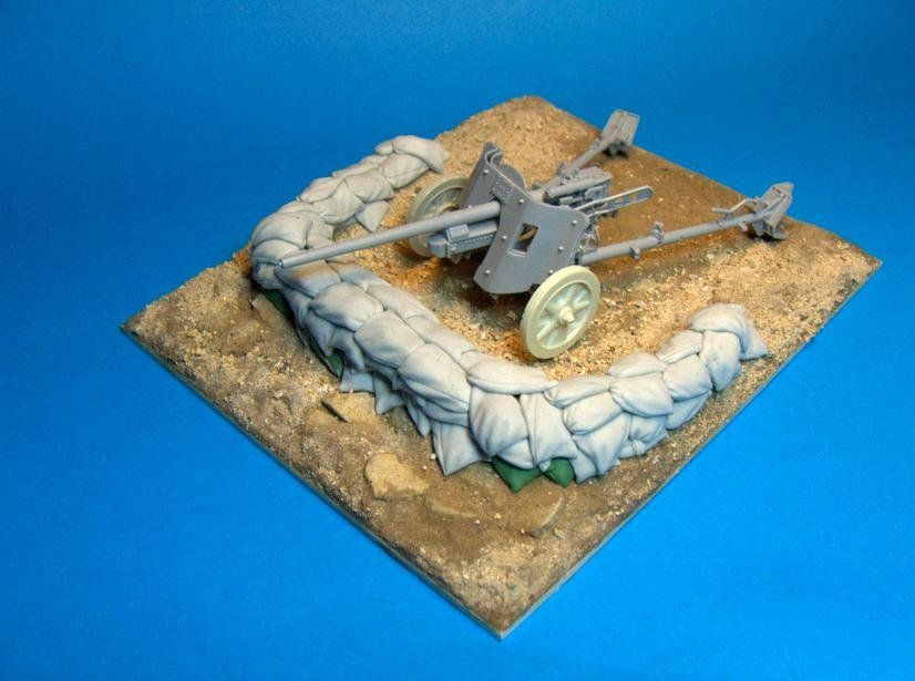 1:35 North Africa light anti-tank gun stand