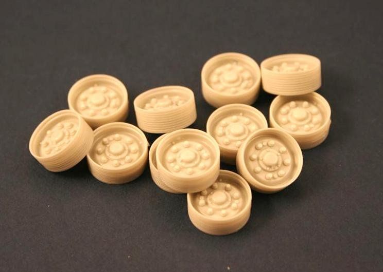 1:35 M4 Sherman (HVSS Suspension) Burn out wheels