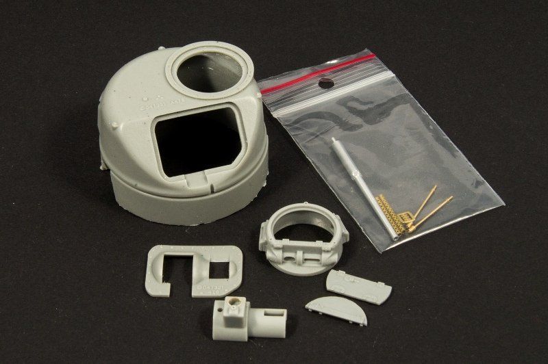 1:35 M3 Lee turret with commander copula