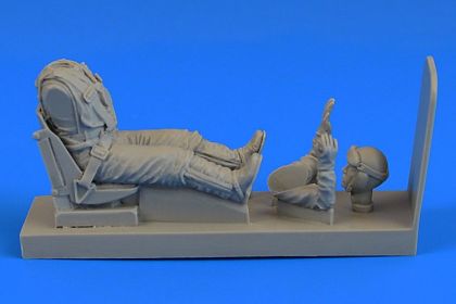 1:32 German Luftwaffe Pilot with seat for Fw 190