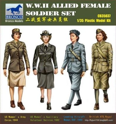 1:35 WWII Allied Female Soldier Set