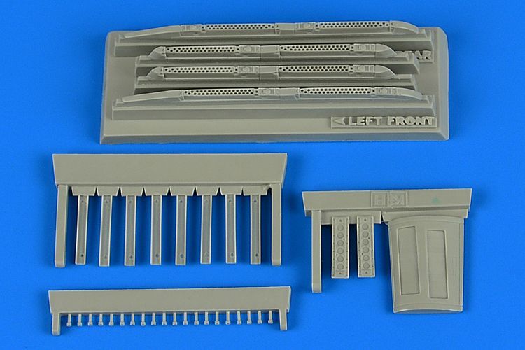 1:48 Su-17/22M3/M4 Fitter K covered chaff/flare dispensers