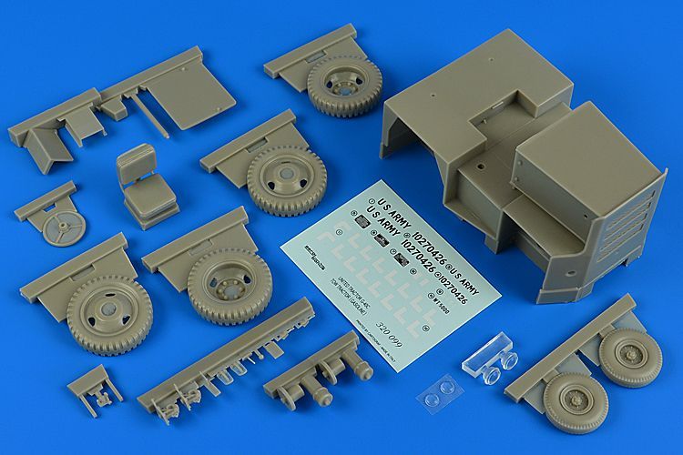 1:32 UNITED TRACTOR G-40C tow tractor (gasoline)