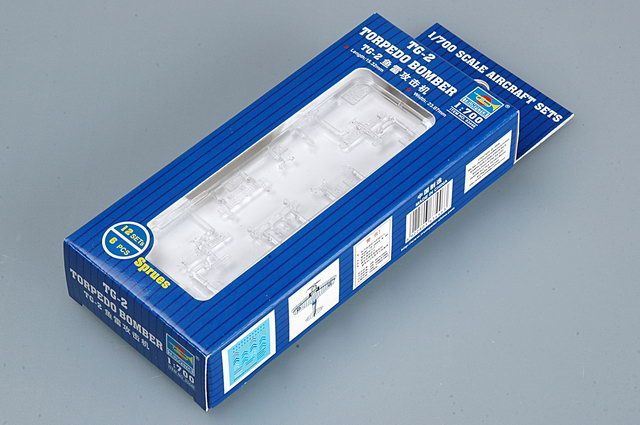1:700 TG-2 TORPEDO BOMBER (12 airplanes per box)