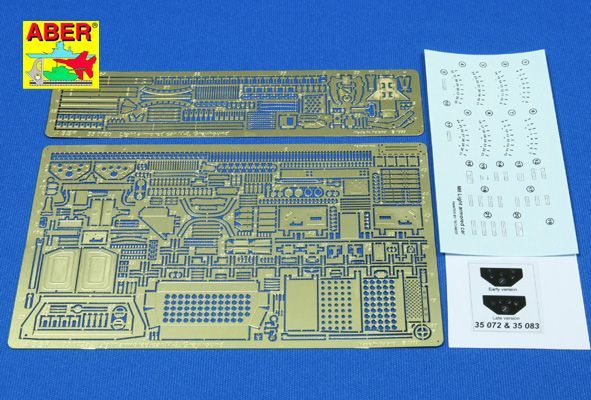 1:35 Light armored car M8 Greyhound