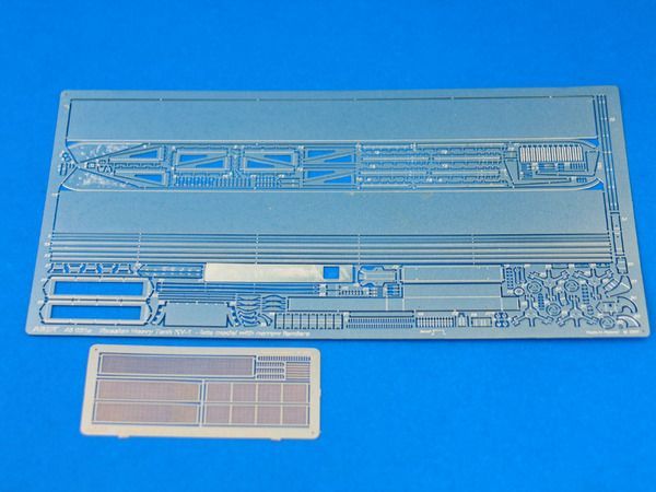 1:48 Soviet heavy tank KV-1 late with narrow fenders