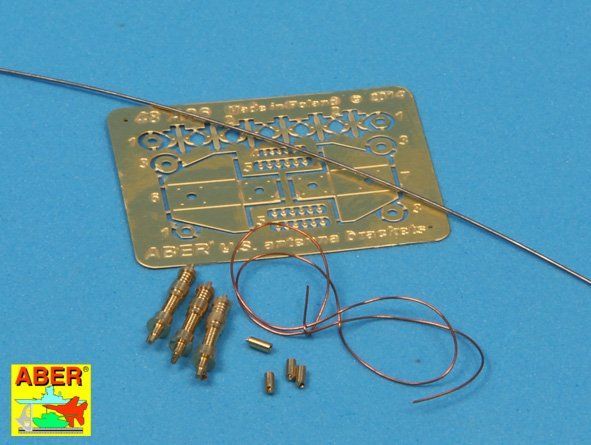 1:48 US antenna with brackets (set of 3 pcs,)