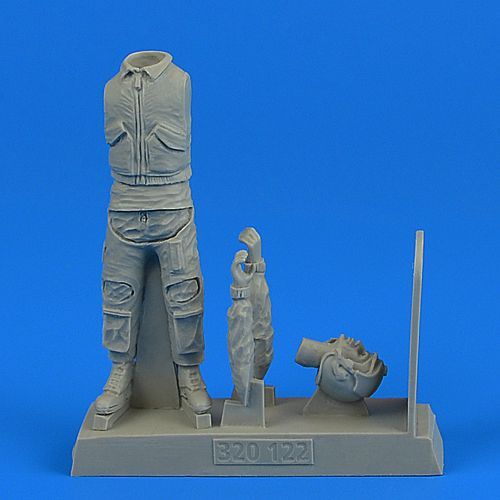 1:32 USAF Modern Fighter Pilot