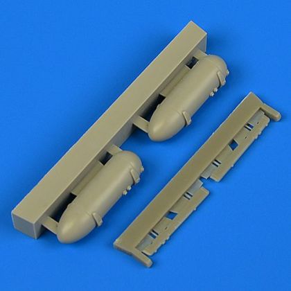 1:72 Ki-61-Id Hien drop tanks with pylons
