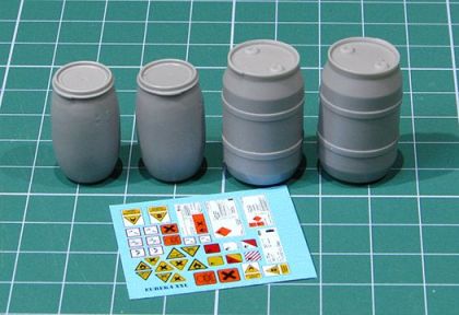 1:35 Plastic Chemical Storage Drums Set#1 (4)